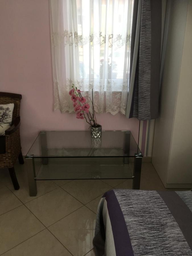 שיופוק Gruber Apartman מראה חיצוני תמונה